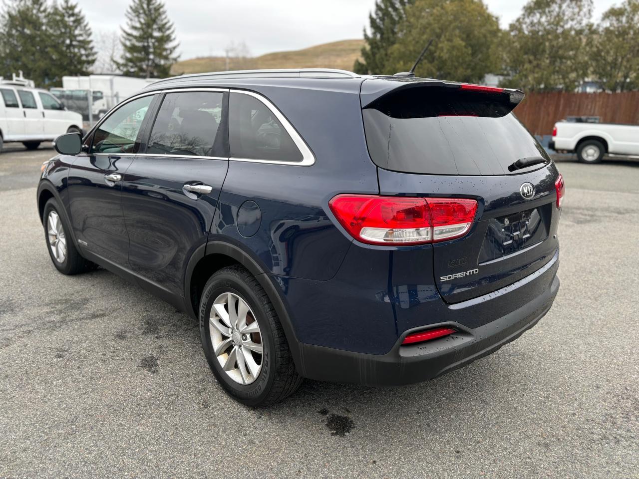 2016 KIA SORENTO LX - Image 3