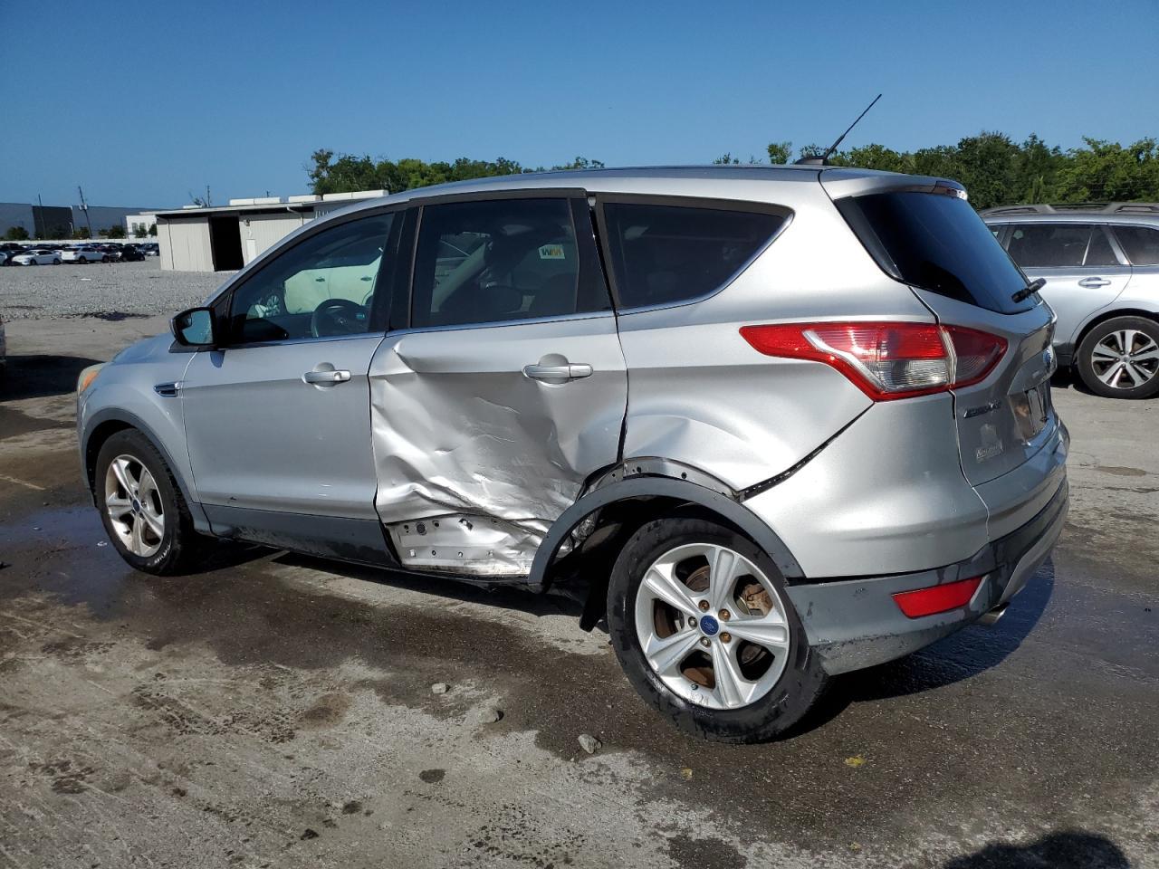 2015 FORD ESCAPE SE - Image 2