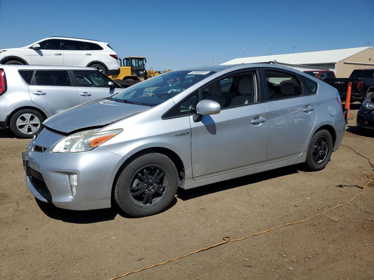 2015 TOYOTA PRIUS