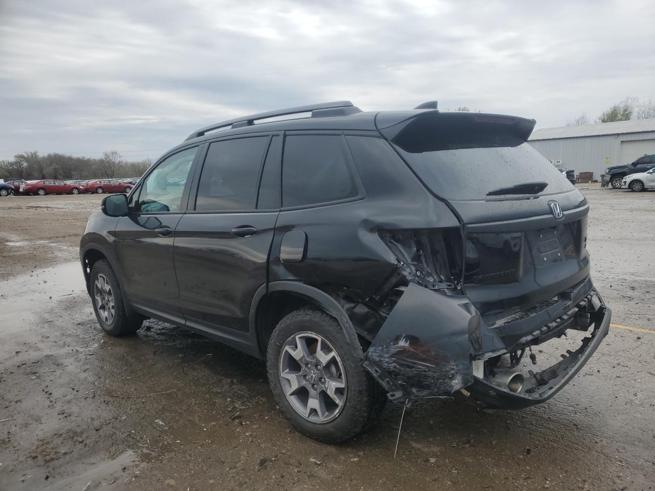 2023 HONDA PASSPORT T - Image 2