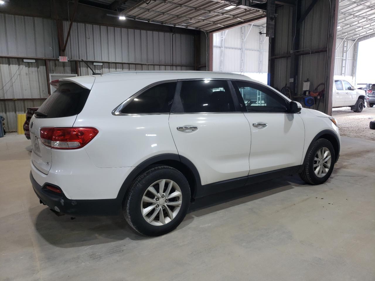 2016 KIA SORENTO LX - Image 3