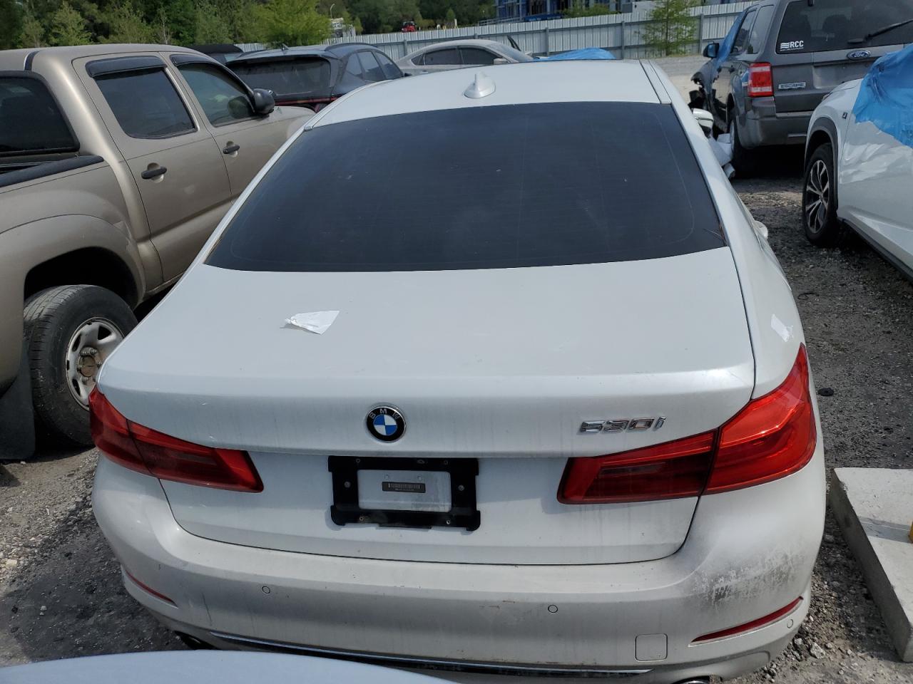 2018 BMW 530 I - Фото 6