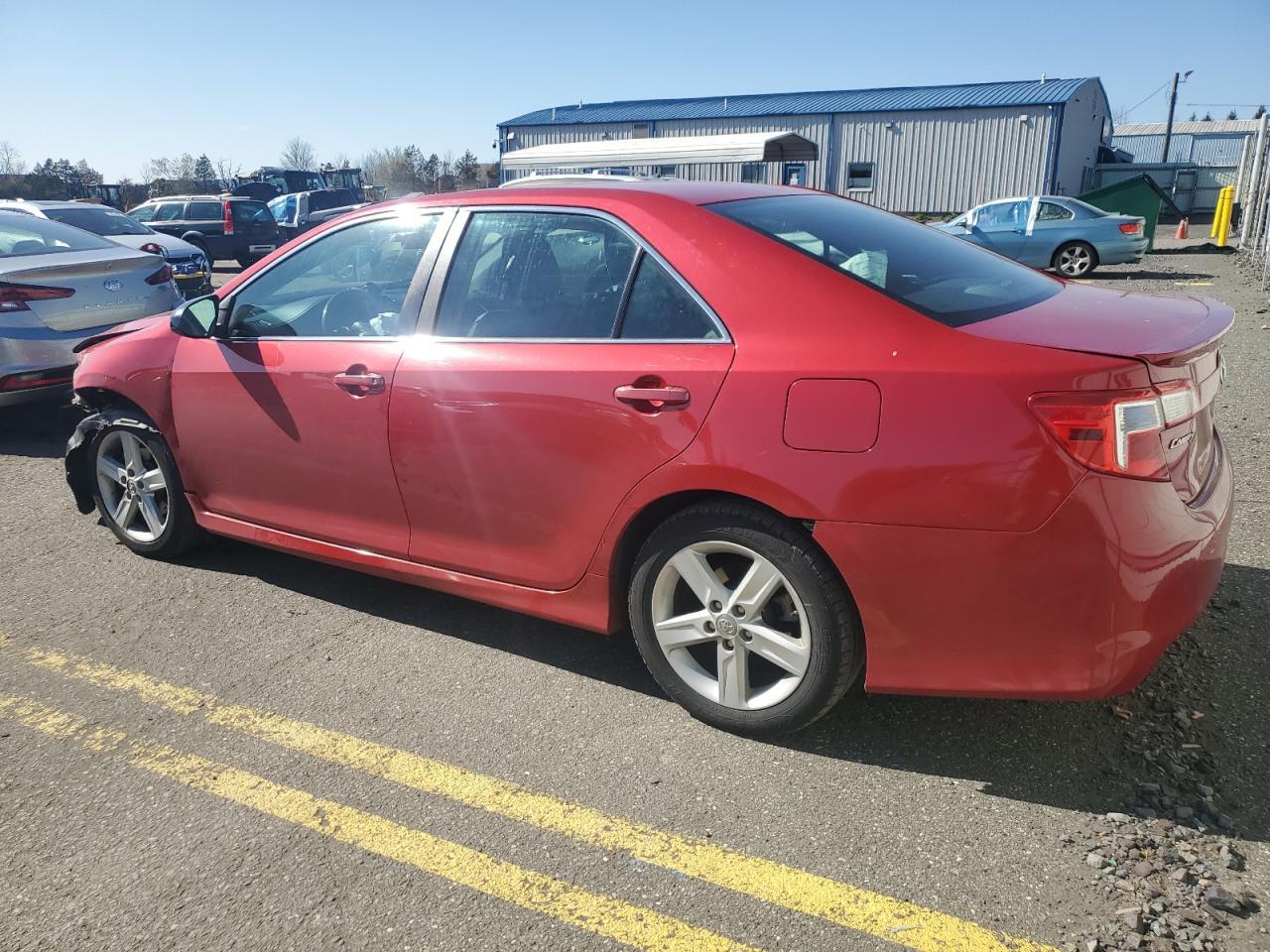 2013 TOYOTA CAMRY L - Image 2