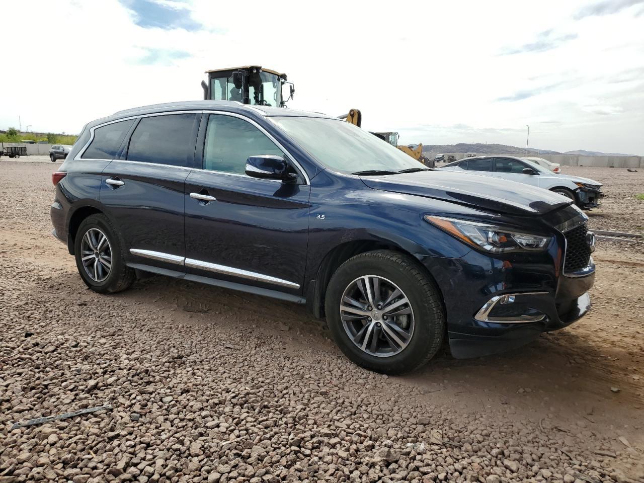 2019 INFINITI QX60 LUXE - Image 4