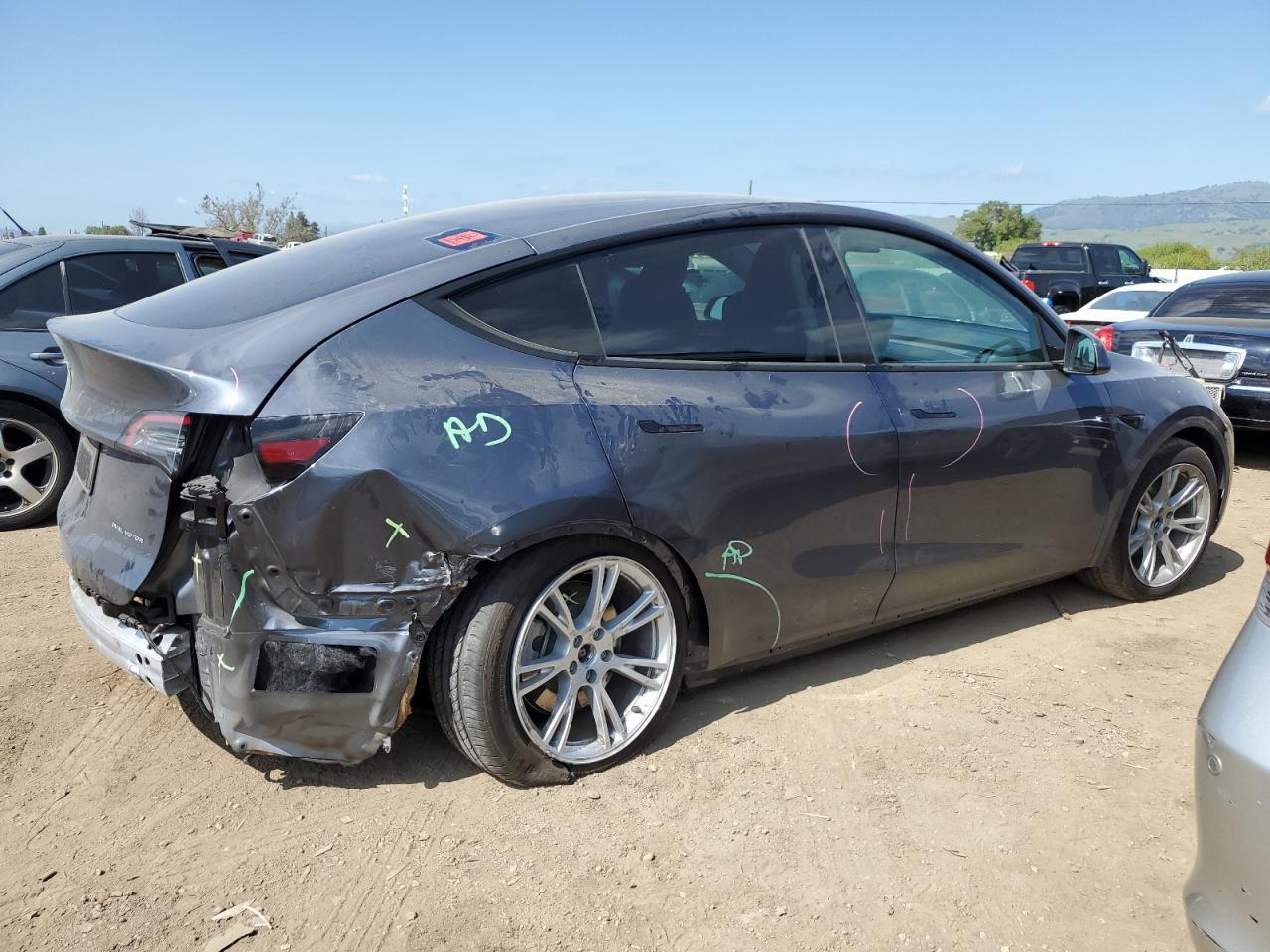 2023 TESLA MODEL Y - Фото 3