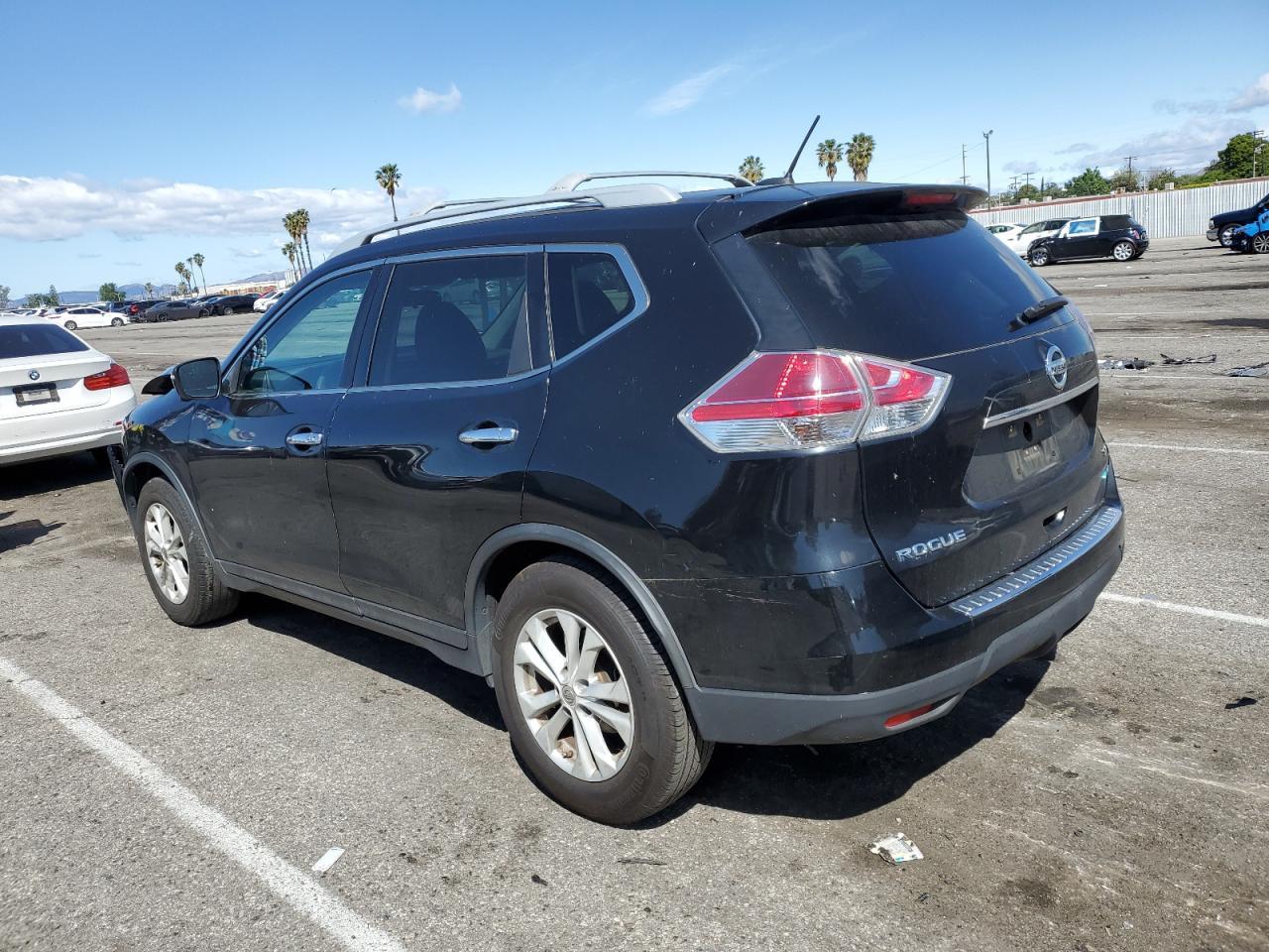 2014 NISSAN ROGUE S - Image 2