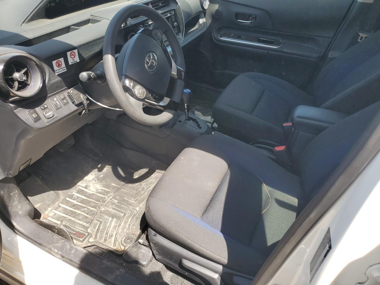 2018 TOYOTA PRIUS C - Image 7