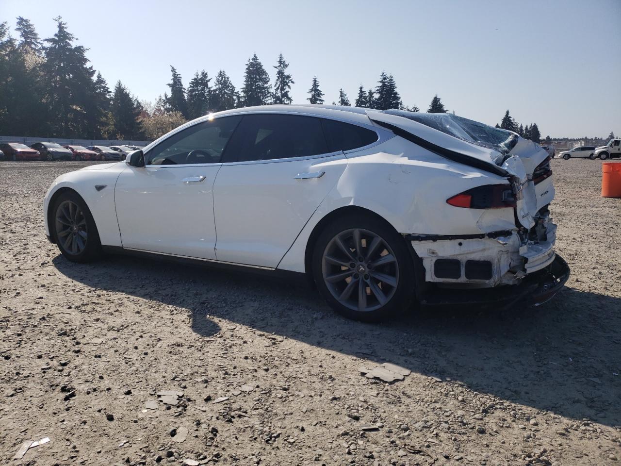 2015 TESLA MODEL S - Image 2