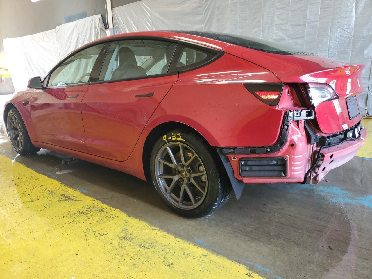2022 TESLA MODEL 3 - Image 2
