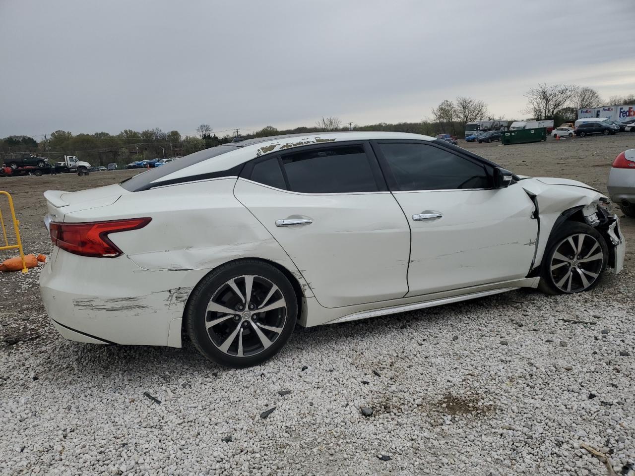 2017 NISSAN MAXIMA 3.5 - Фото 3