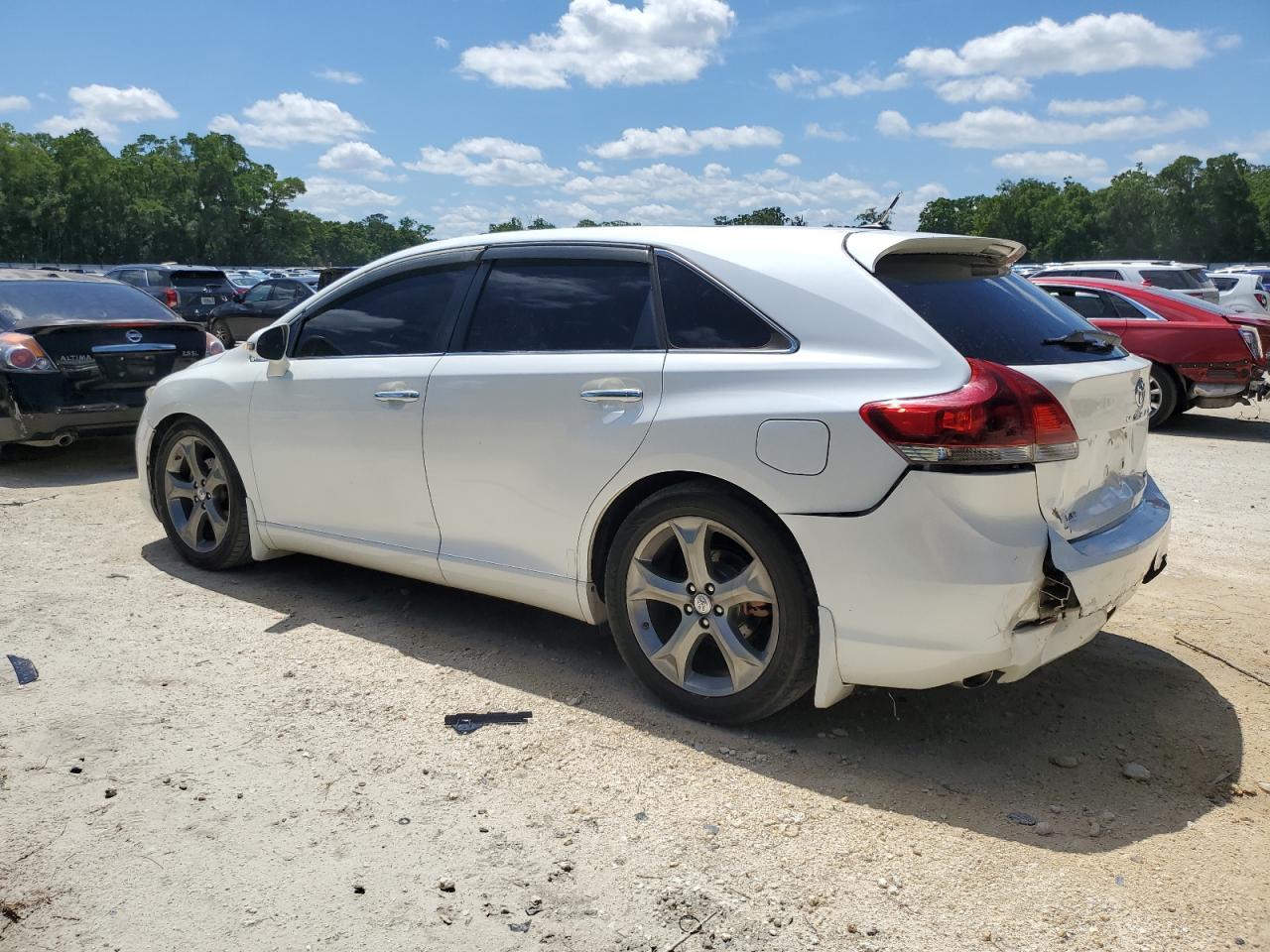 2013 TOYOTA VENZA LE - Фото 2