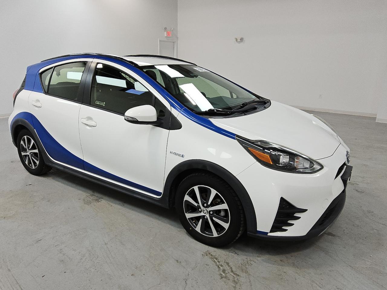 2018 TOYOTA PRIUS C - Image 4