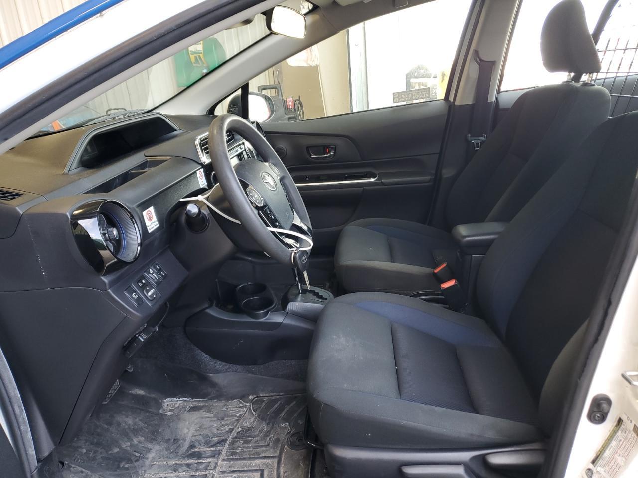 2018 TOYOTA PRIUS C - Image 7