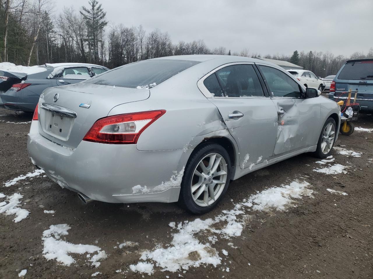 2011 NISSAN MAXIMA S - Image 3
