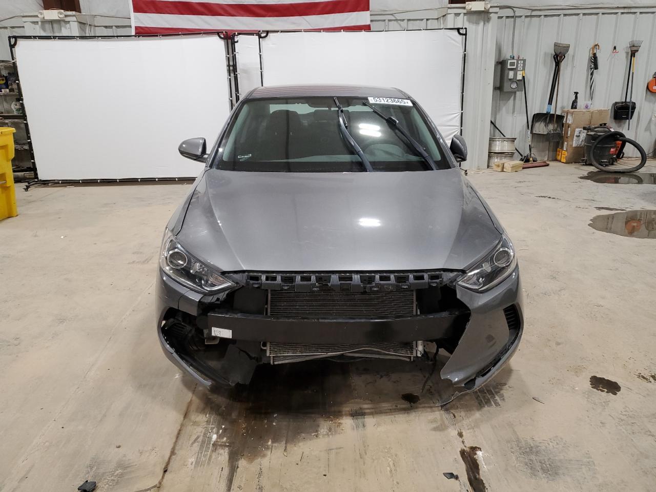 2018 HYUNDAI ELANTRA SE - Фото 5