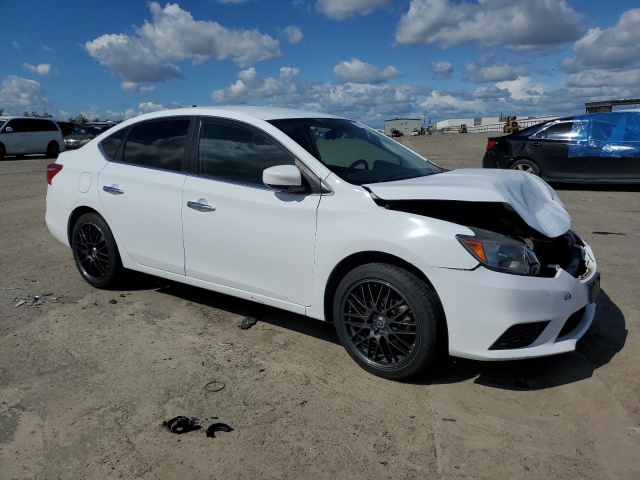 2017 NISSAN SENTRA S - Фото 4