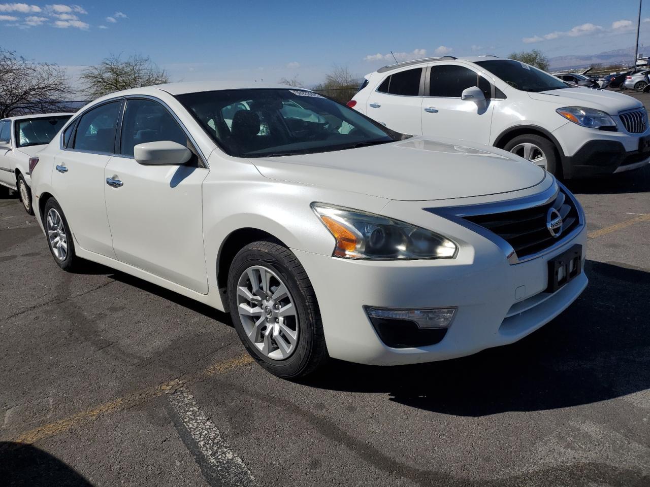 2015 NISSAN ALTIMA 2.5 - Фото 4