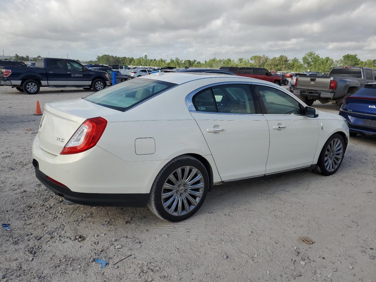 2013 LINCOLN MKS - Image 3