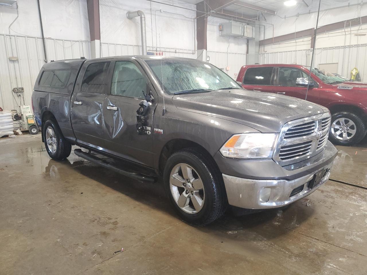 2015 RAM 1500 SLT - Image 4