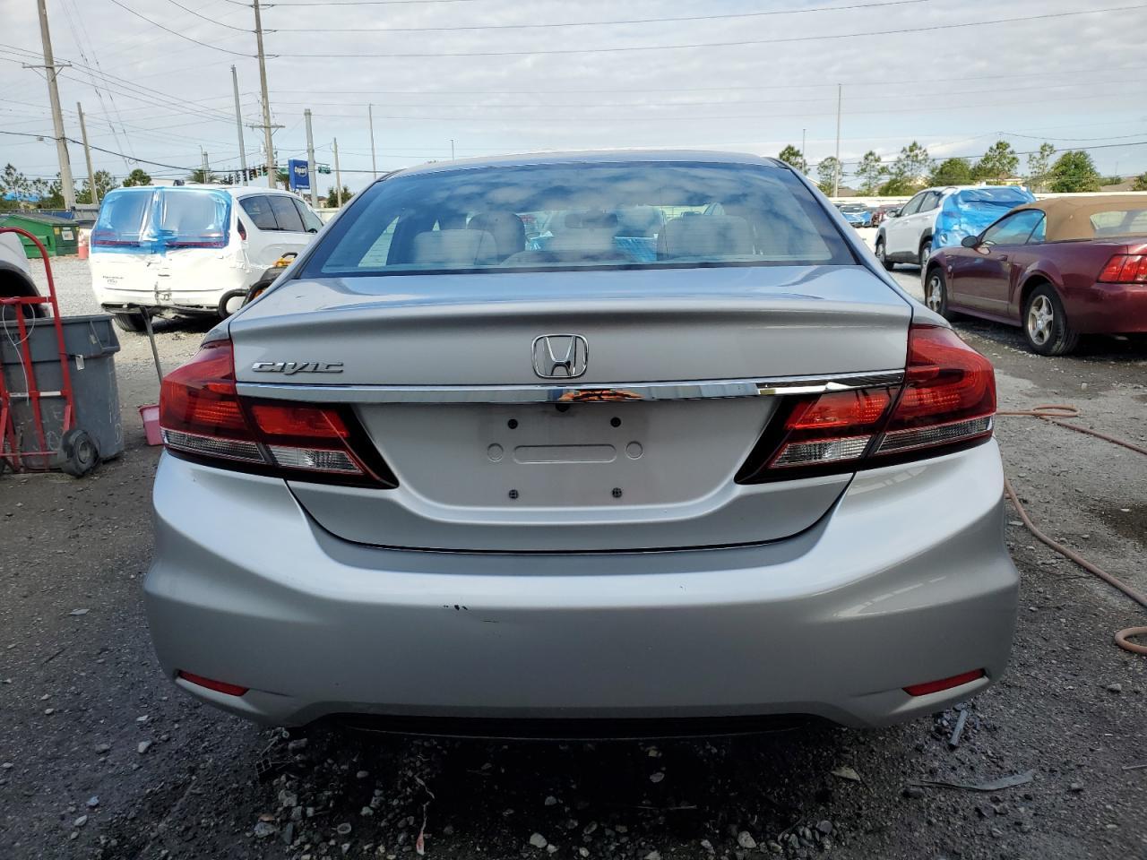 2015 HONDA CIVIC LX - Фото 6