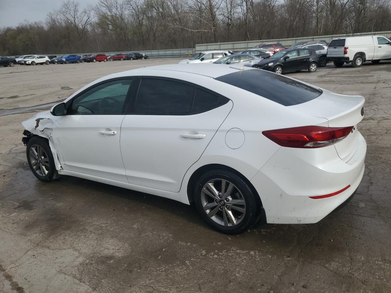 2018 HYUNDAI ELANTRA SE - Фото 2