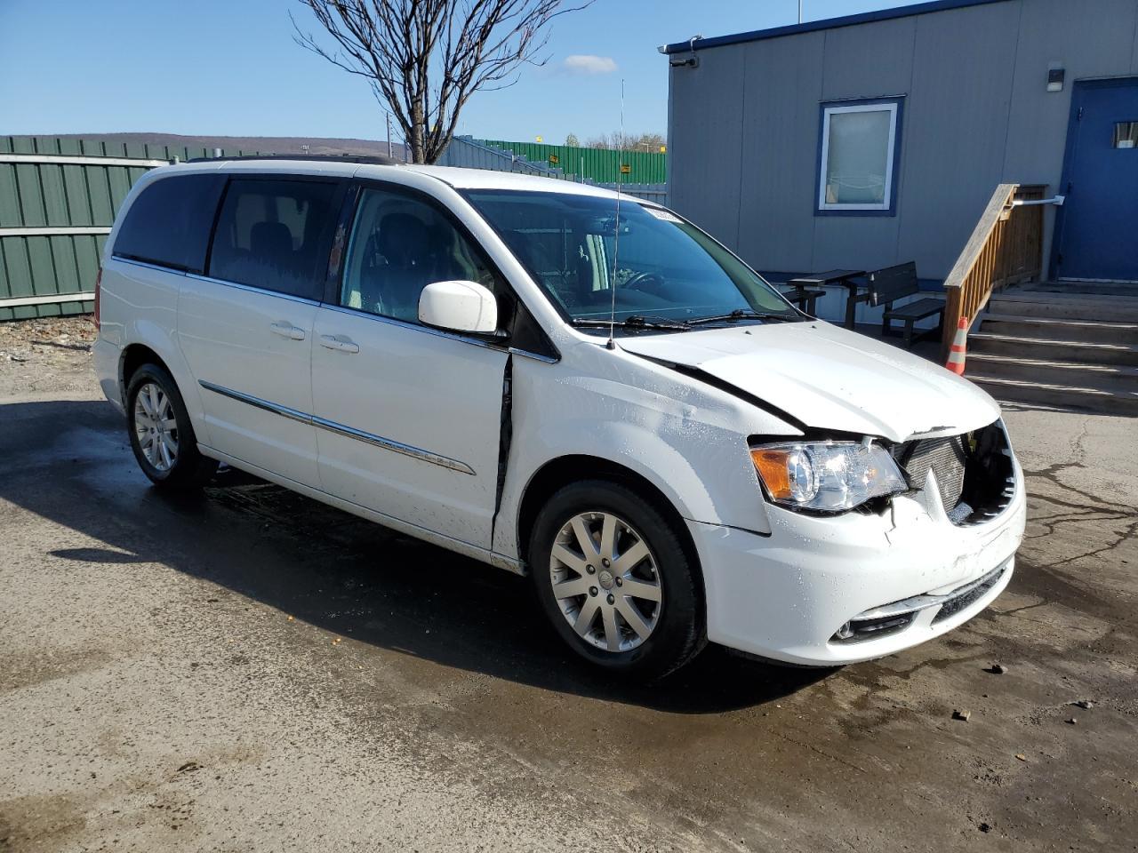 2014 CHRYSLER TOWN & COU - Фото 4
