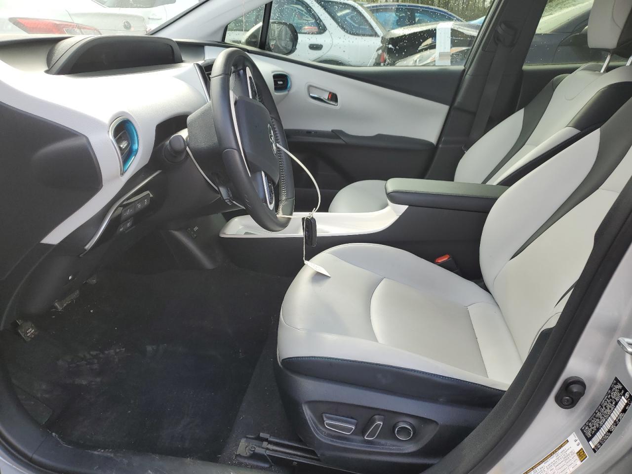 2016 TOYOTA PRIUS - Фото 7
