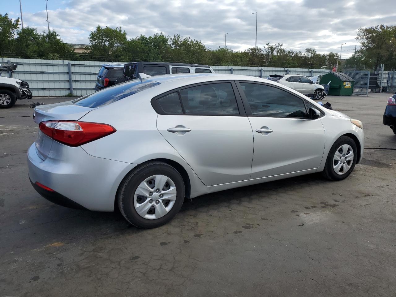 2015 KIA FORTE LX - Фото 3