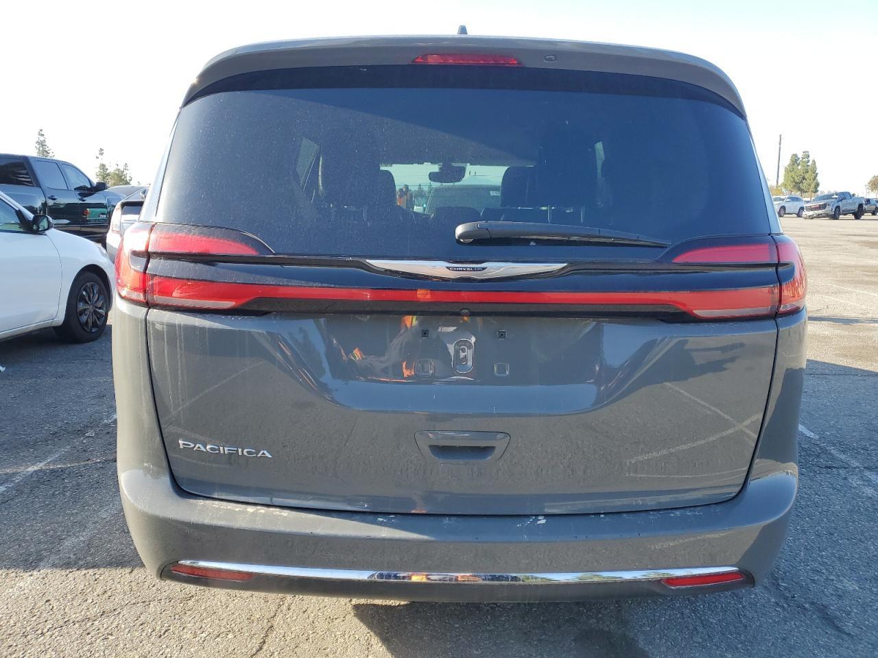 2022 CHRYSLER PACIFICA T - Image 6