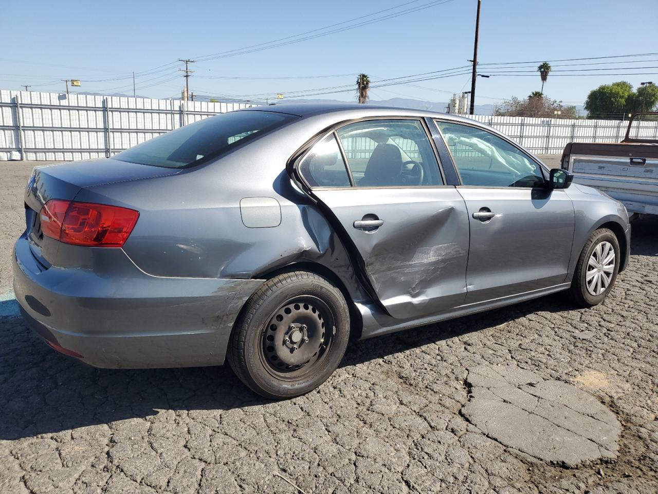 2013 VOLKSWAGEN JETTA BASE - Фото 3