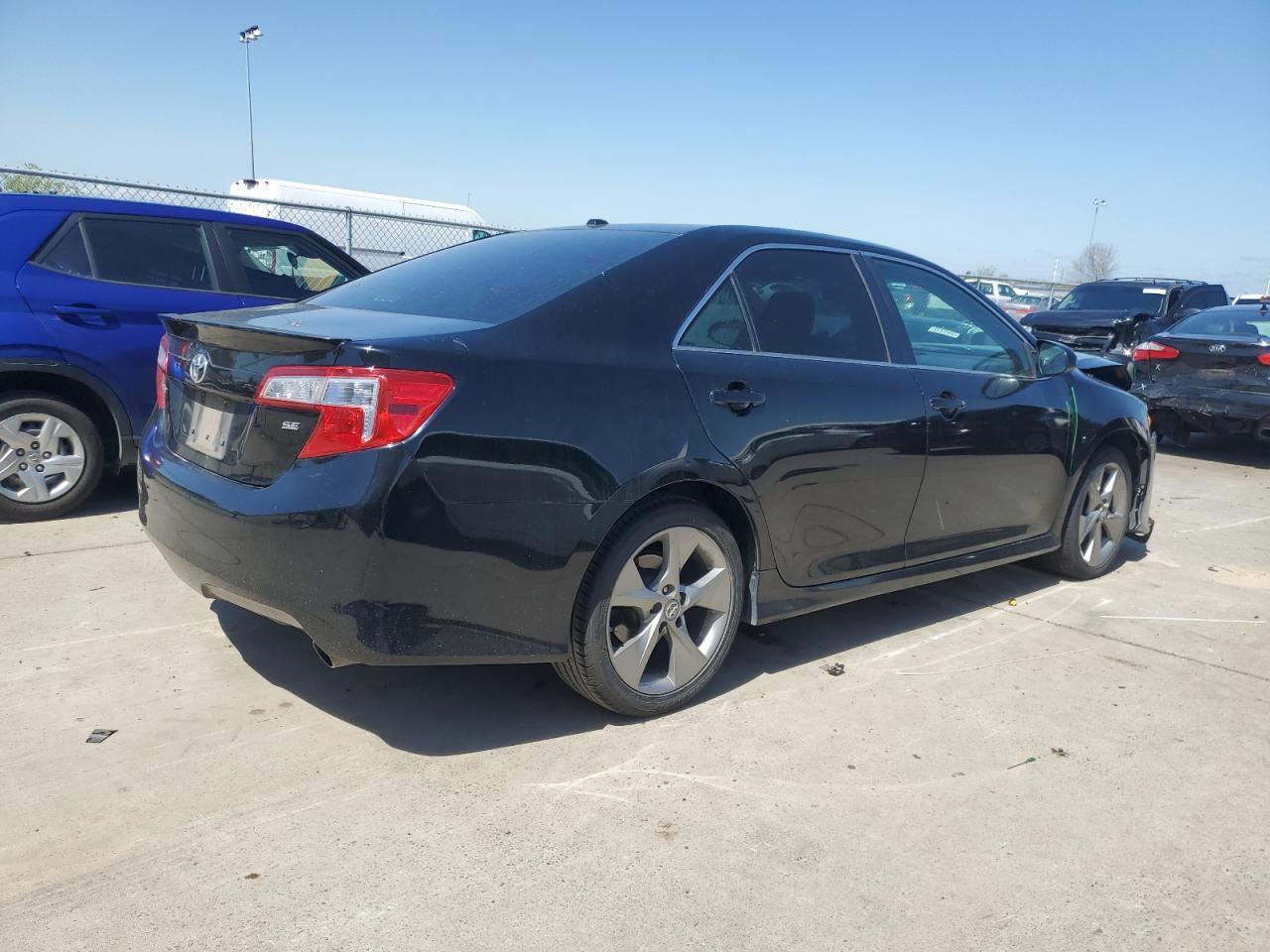2014 TOYOTA CAMRY L - Image 3