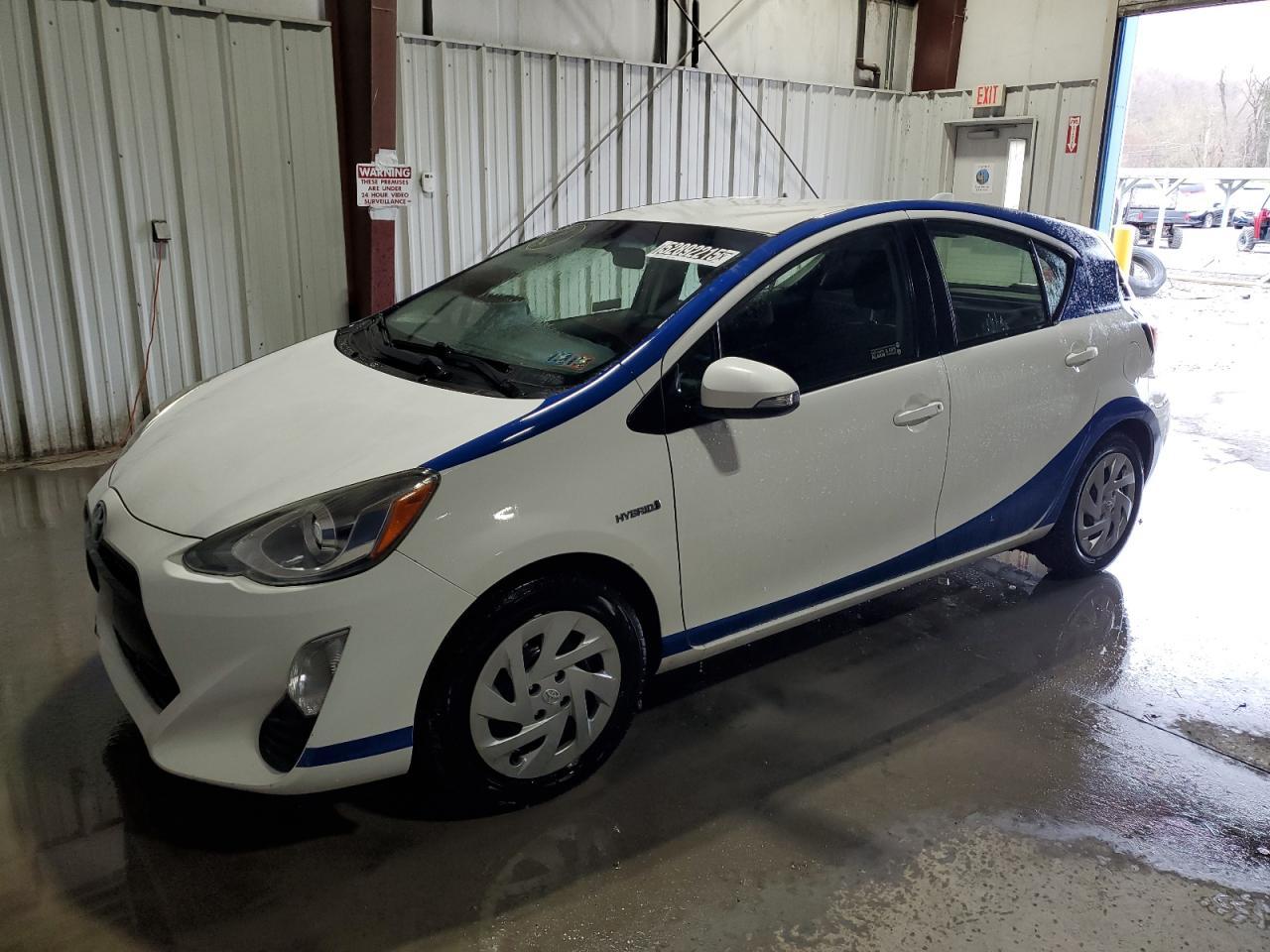 2016 TOYOTA PRIUS C
