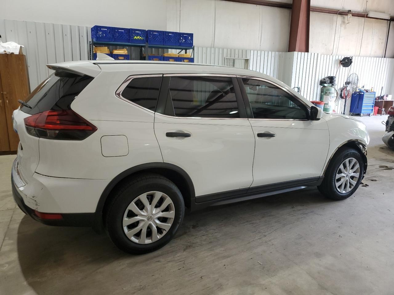2018 NISSAN ROGUE S - Фото 3