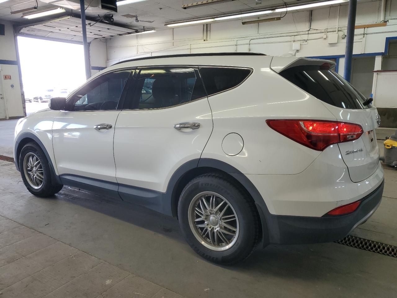 2013 HYUNDAI SANTA FE S - Image 2