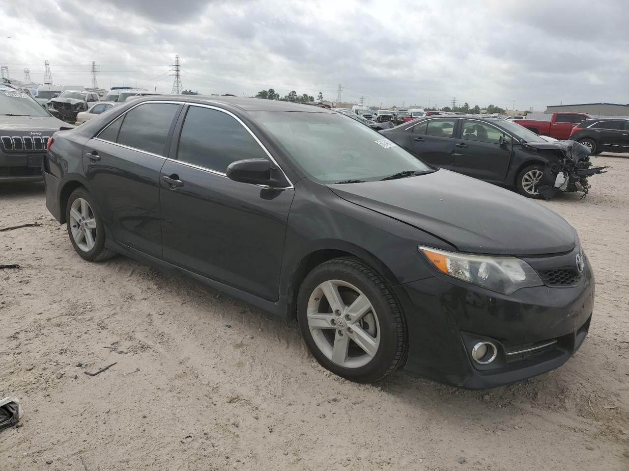 2013 TOYOTA CAMRY L - Image 4