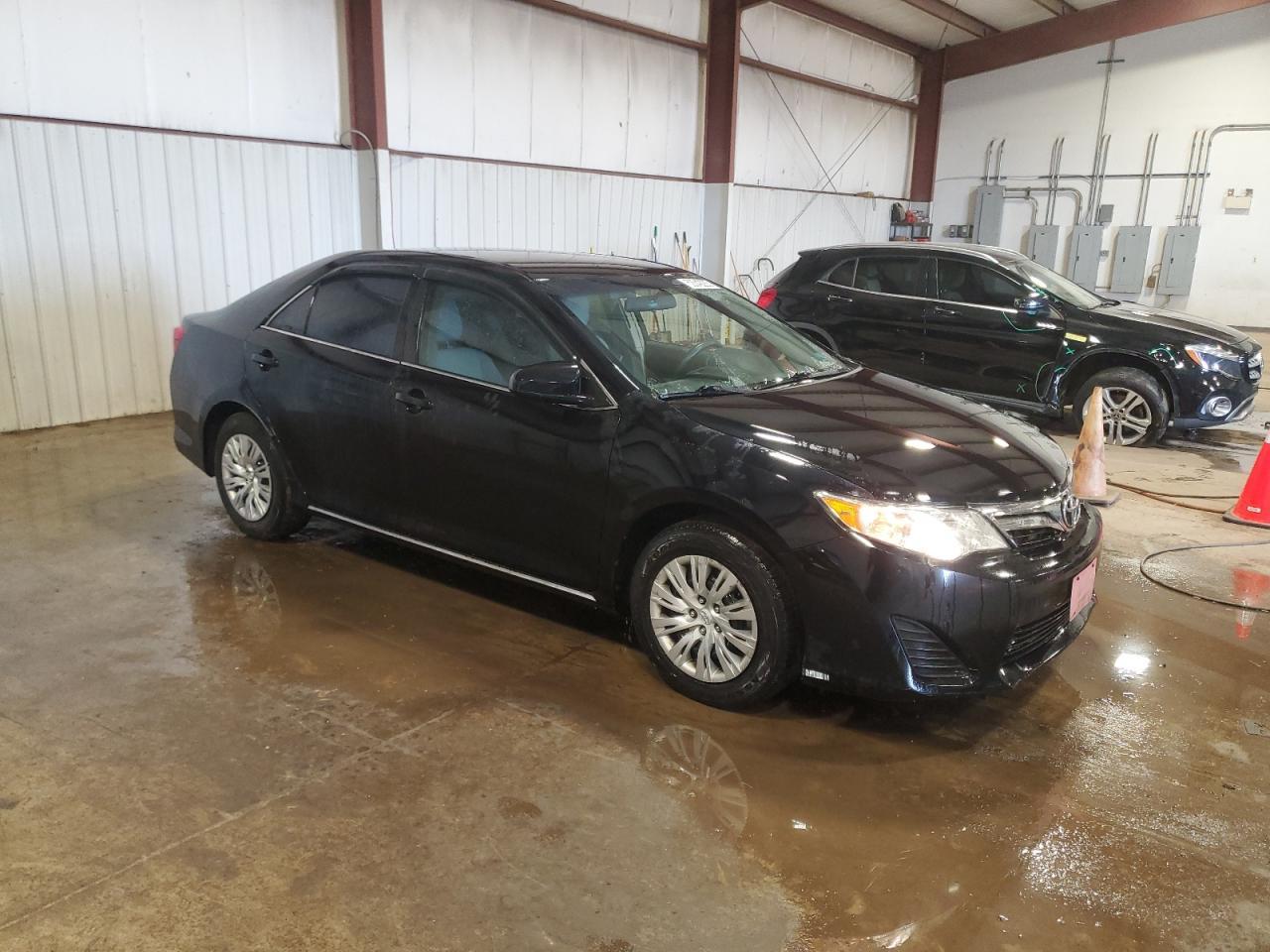 2014 TOYOTA CAMRY L - Image 4