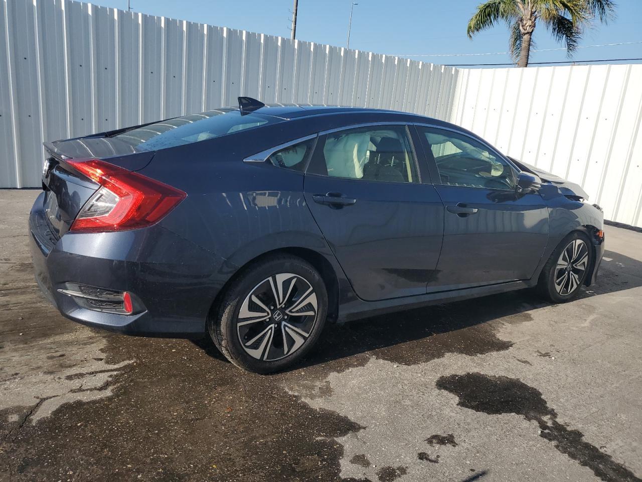 2018 HONDA CIVIC EX - Фото 3