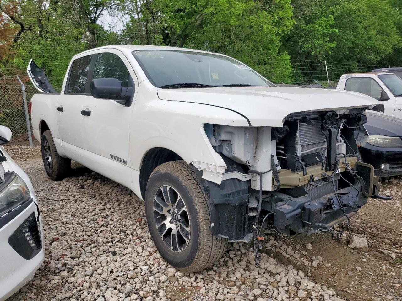 2024 NISSAN TITAN SV - Image 4