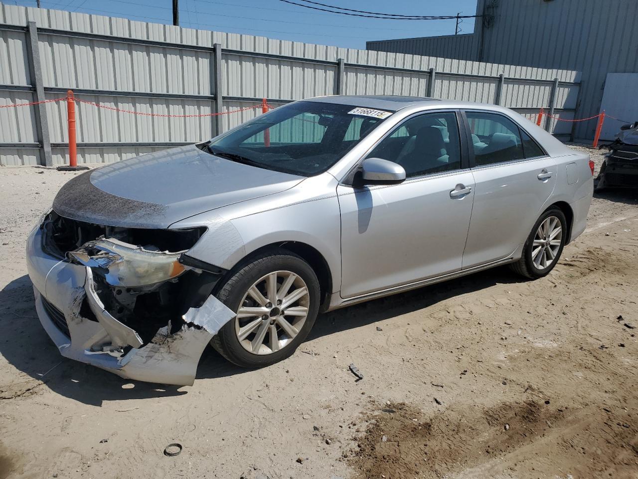 2013 TOYOTA CAMRY L