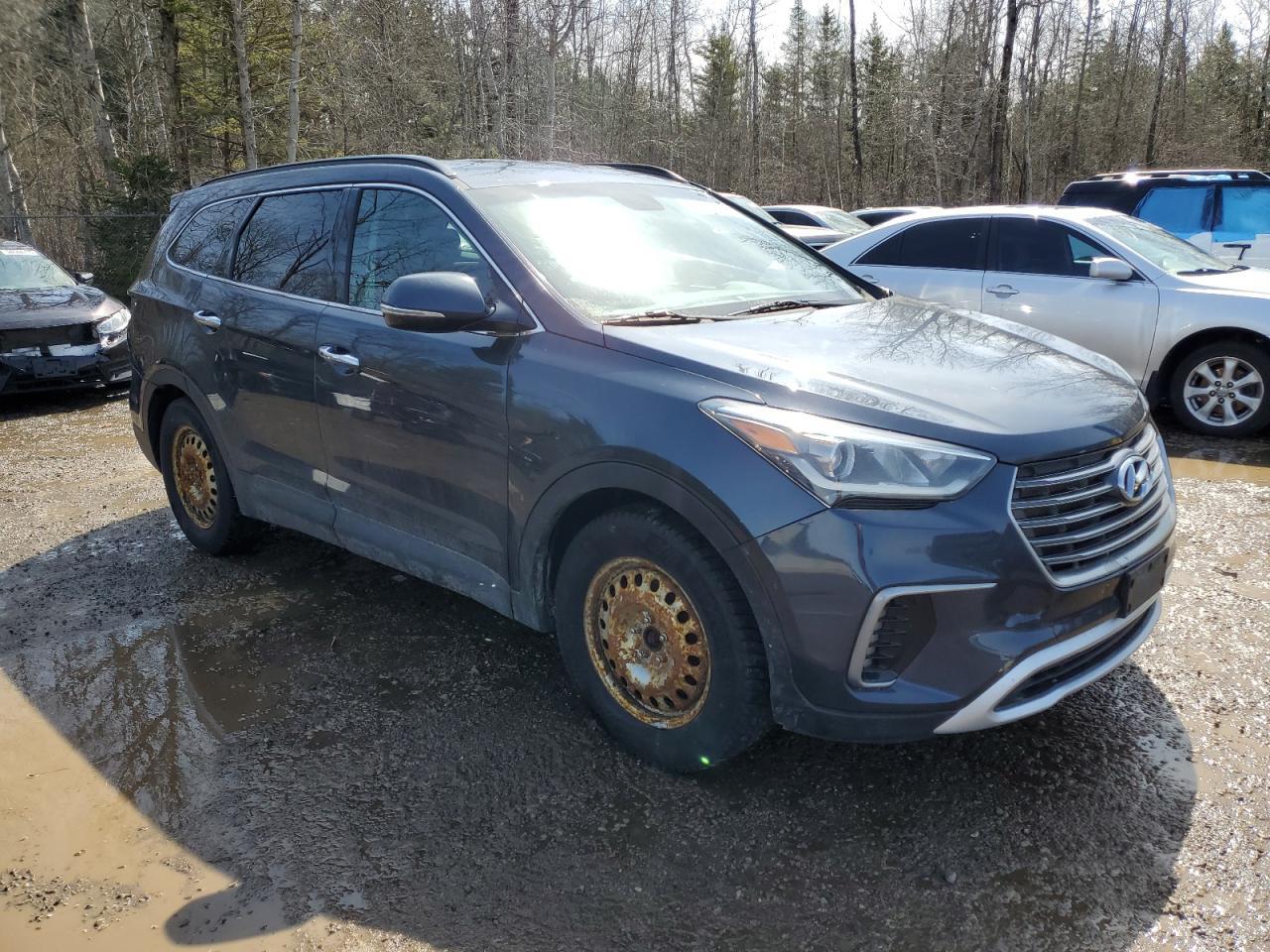 2017 HYUNDAI SANTA FE S - Image 4