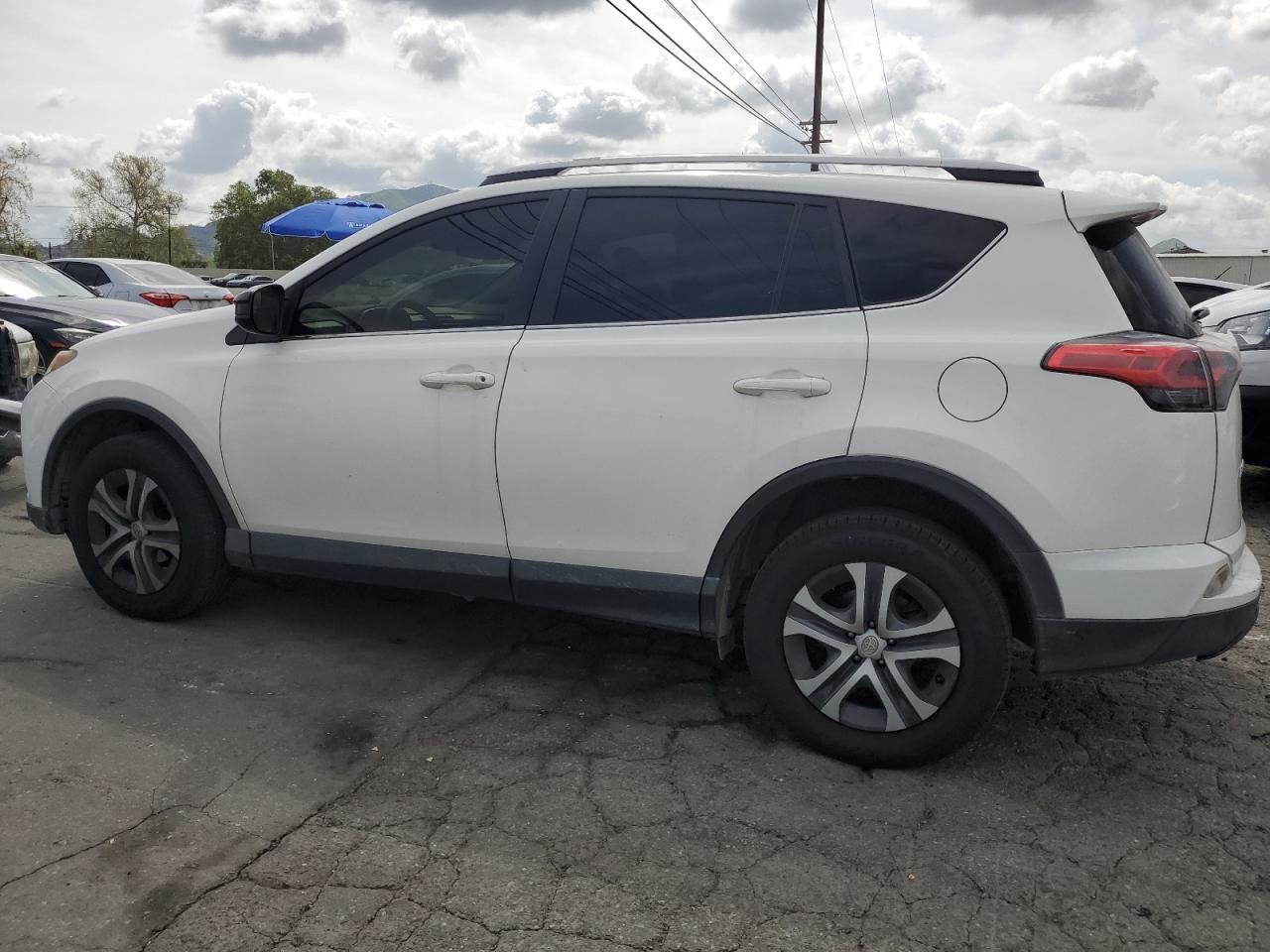 2018 TOYOTA RAV4 LE - Image 2