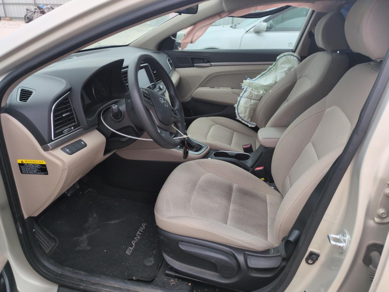 2017 HYUNDAI ELANTRA SE - Image 7