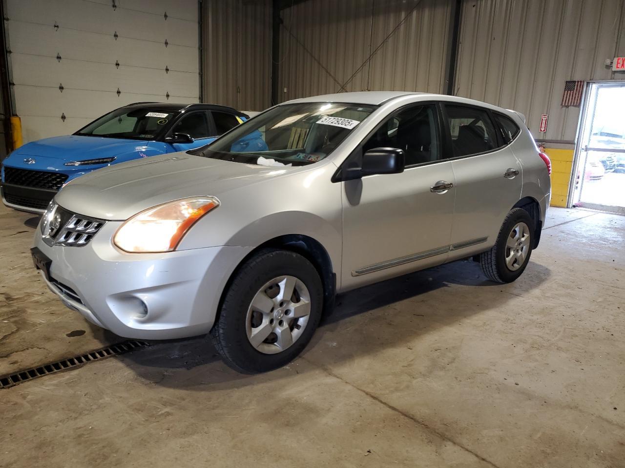 2013 NISSAN ROGUE S