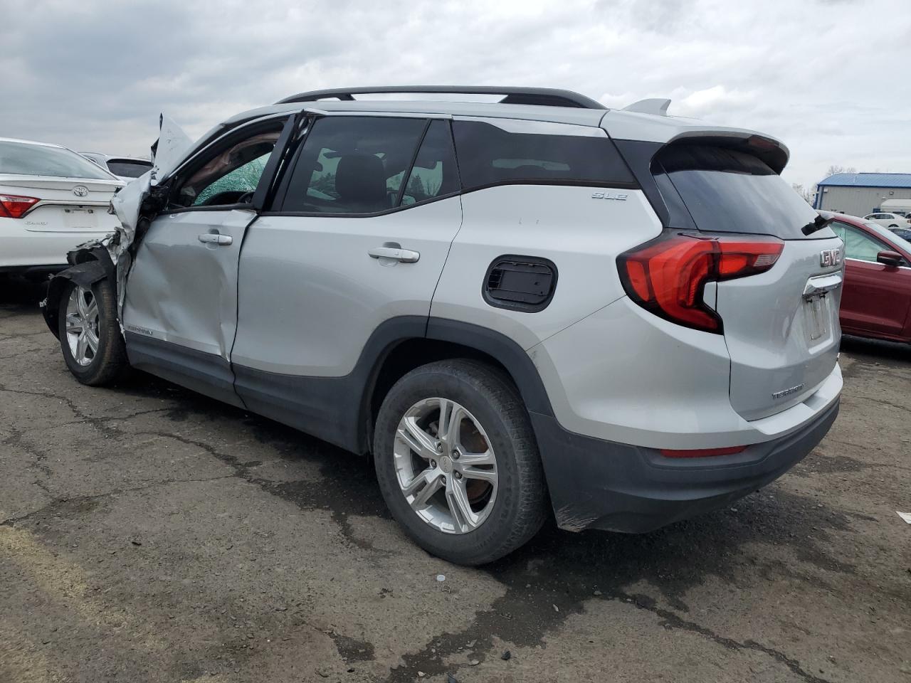 2019 GMC TERRAIN SL - Фото 2