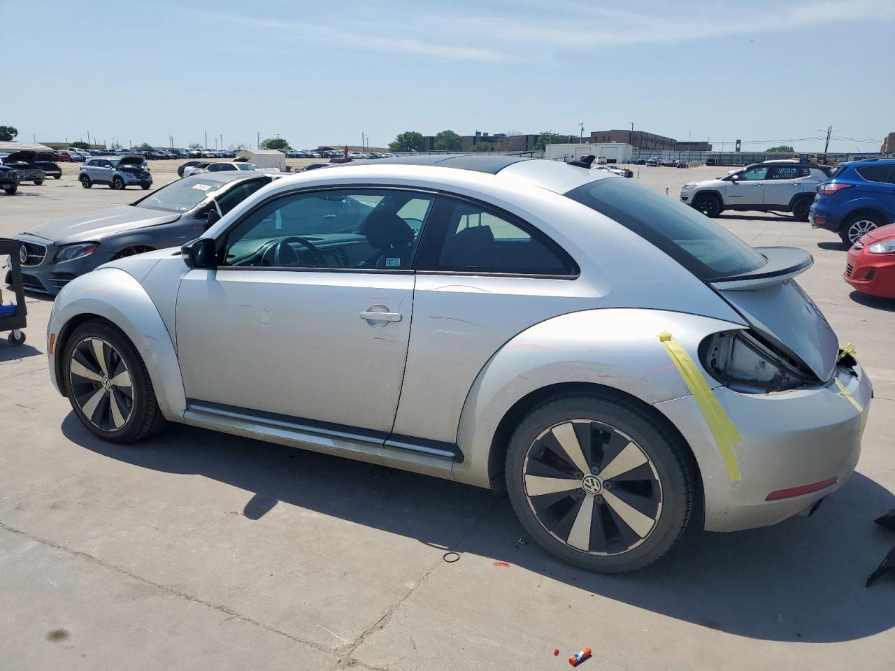2012 VOLKSWAGEN BEETLE TUR - Фото 2