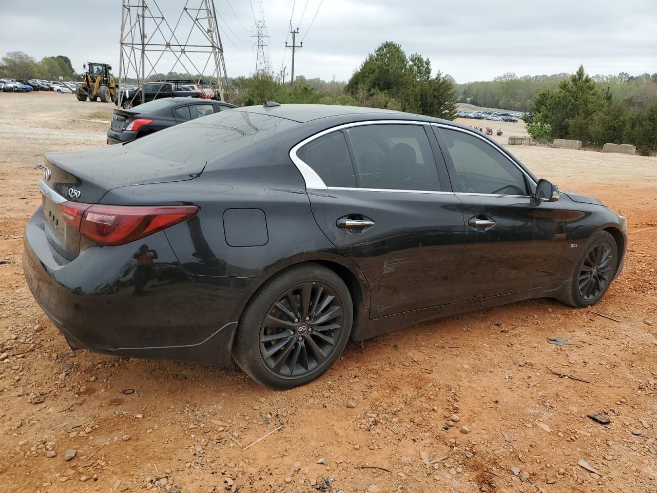 2018 INFINITI Q50 LUXE - Image 3