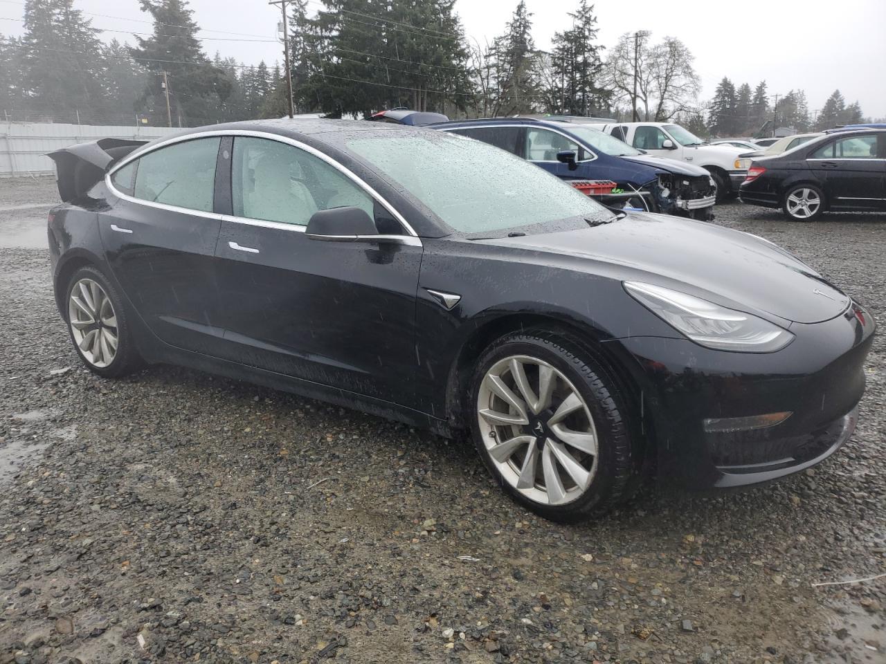 2019 TESLA MODEL 3 - Image 4