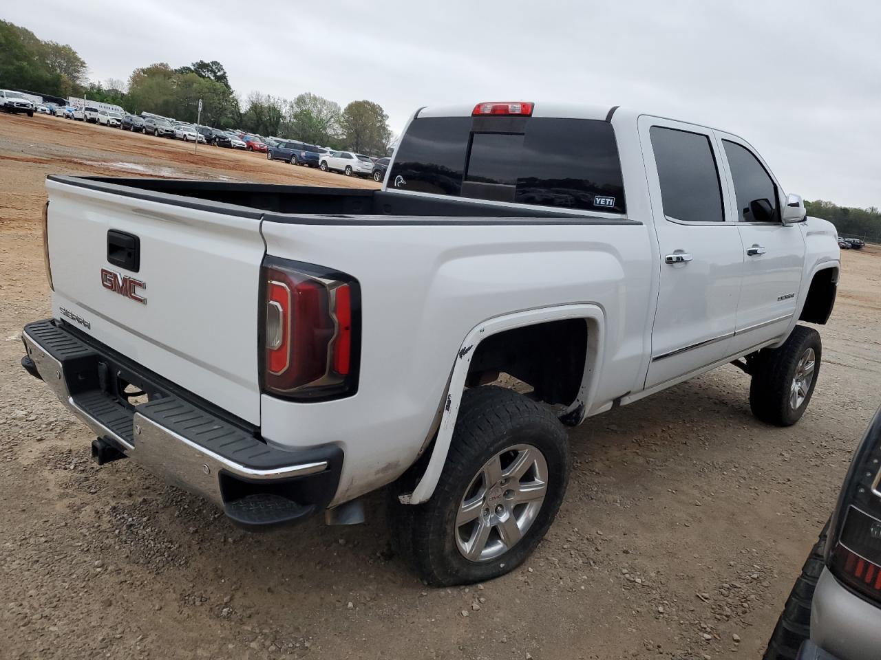 2018 GMC SIERRA K15 - Фото 3