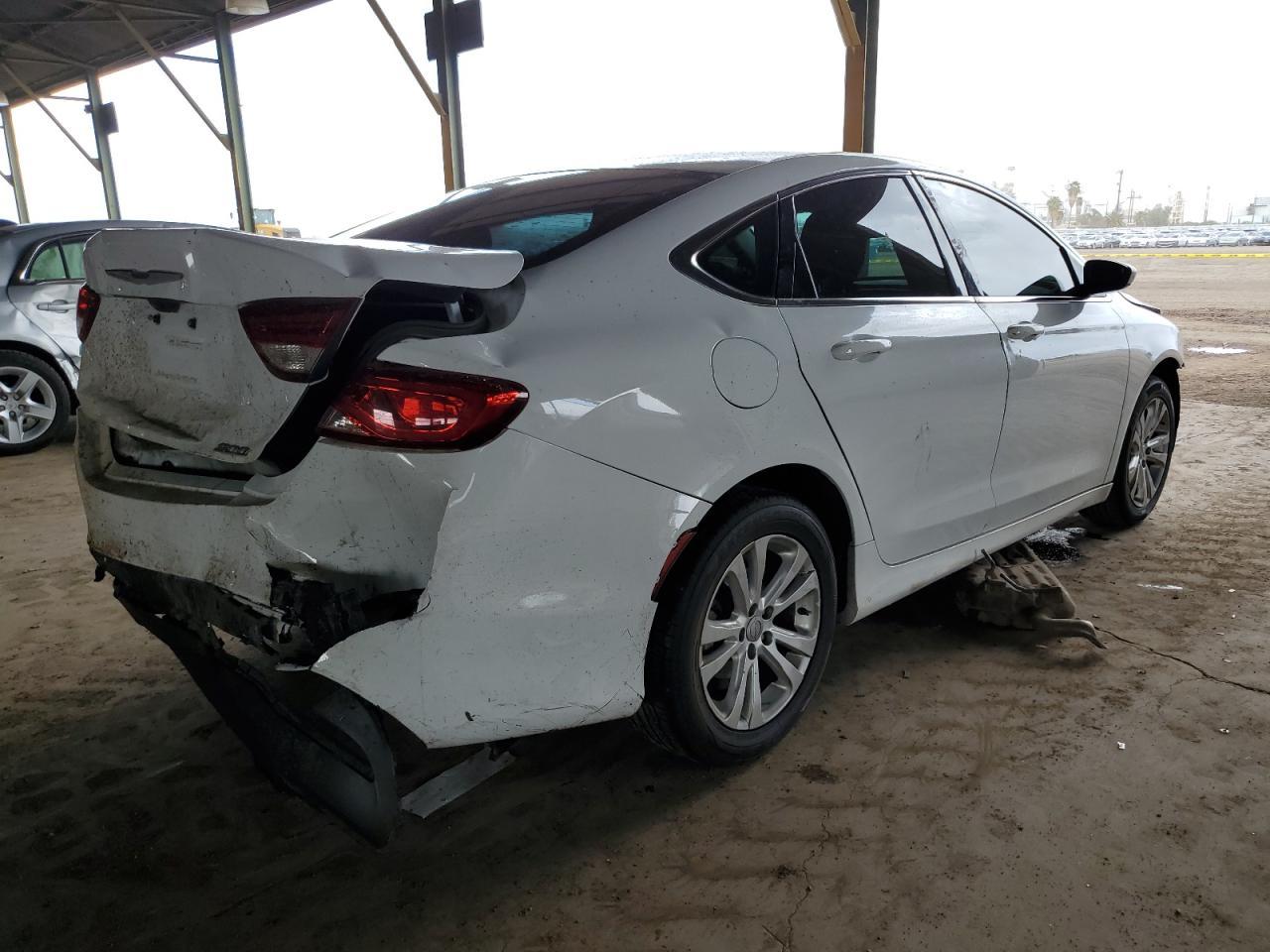 2015 CHRYSLER 200 LIMITE - Image 3