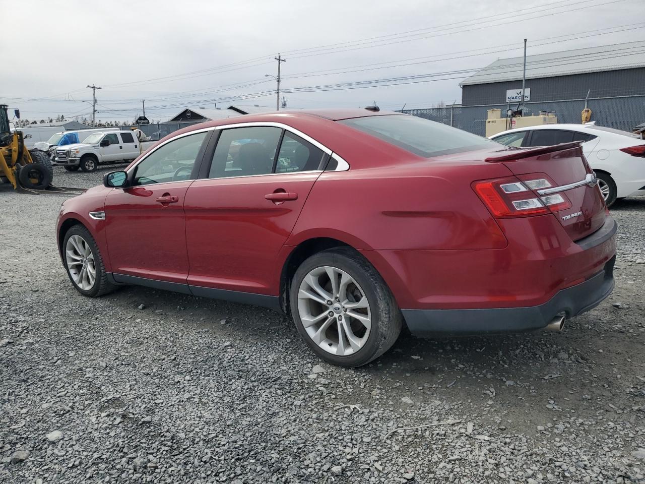 2013 FORD TAURUS SEL - Фото 2